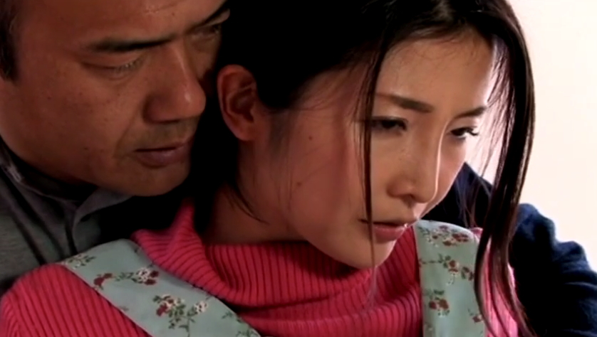 【樋口冴子 平松恵理香】「奥さんの臭いたまんないよ」俺のしゃぶってくれんのかい？