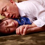 【七沢みあ】「お義父さんヤメて気持ち悪いっ」母親じゃ起たないちんこを娘にぶち込みレイプする義理の父