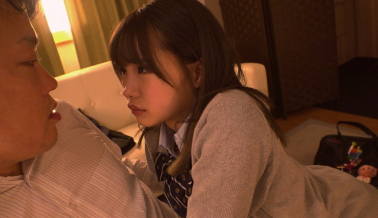 【松本いちか】「先生好きなの」婚約者のいる冴えない担任を惑わせちんこをしゃぶり寝取る美少女JK